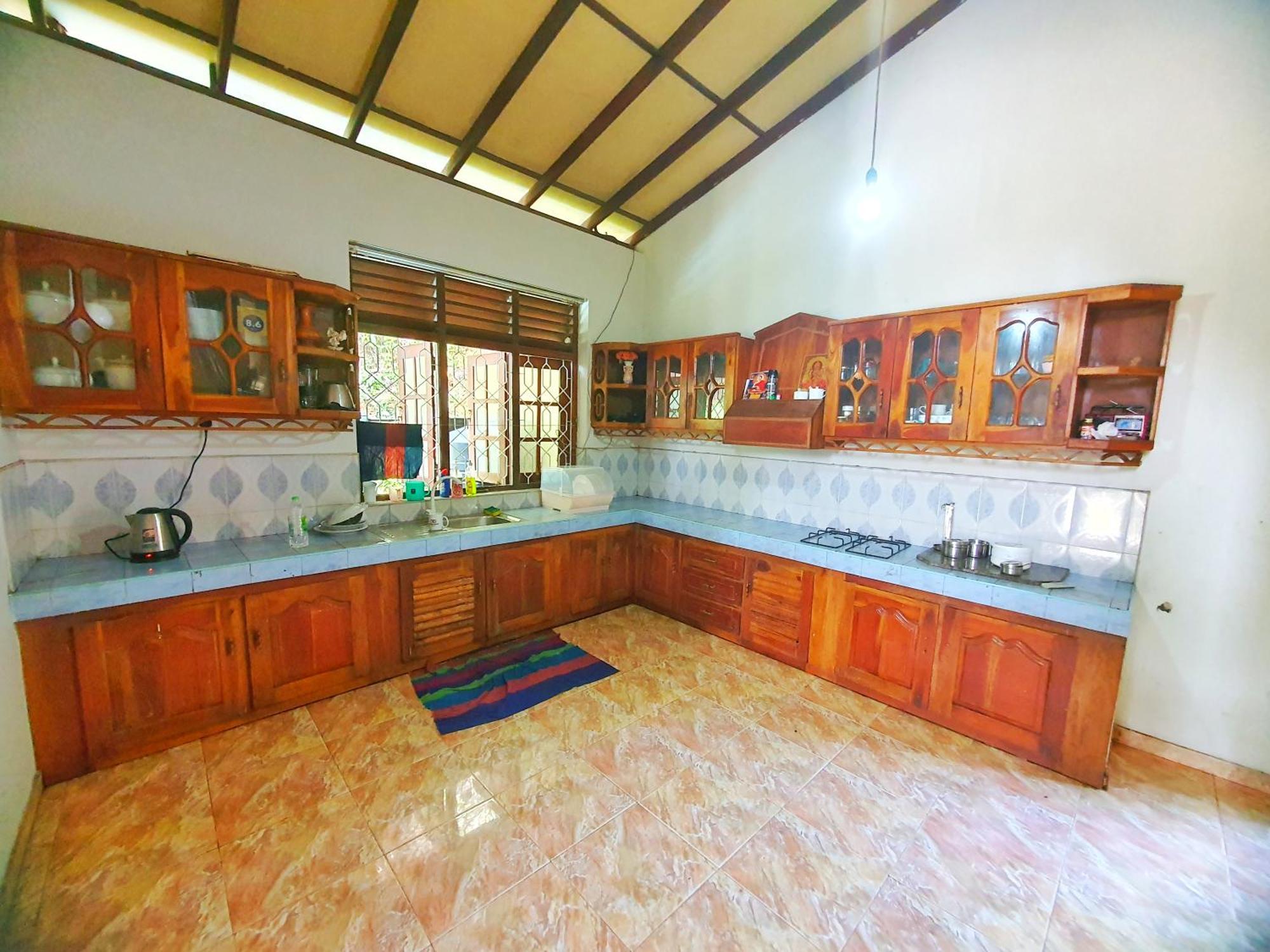 Hill House Guest Hotel Mirissa Bagian luar foto